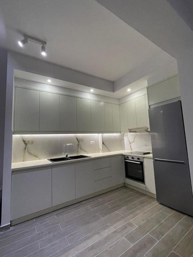 Sea & Sun Apartment Вльора Екстер'єр фото