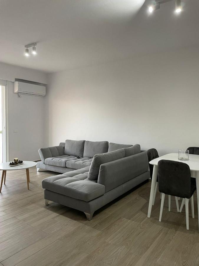Sea & Sun Apartment Вльора Екстер'єр фото