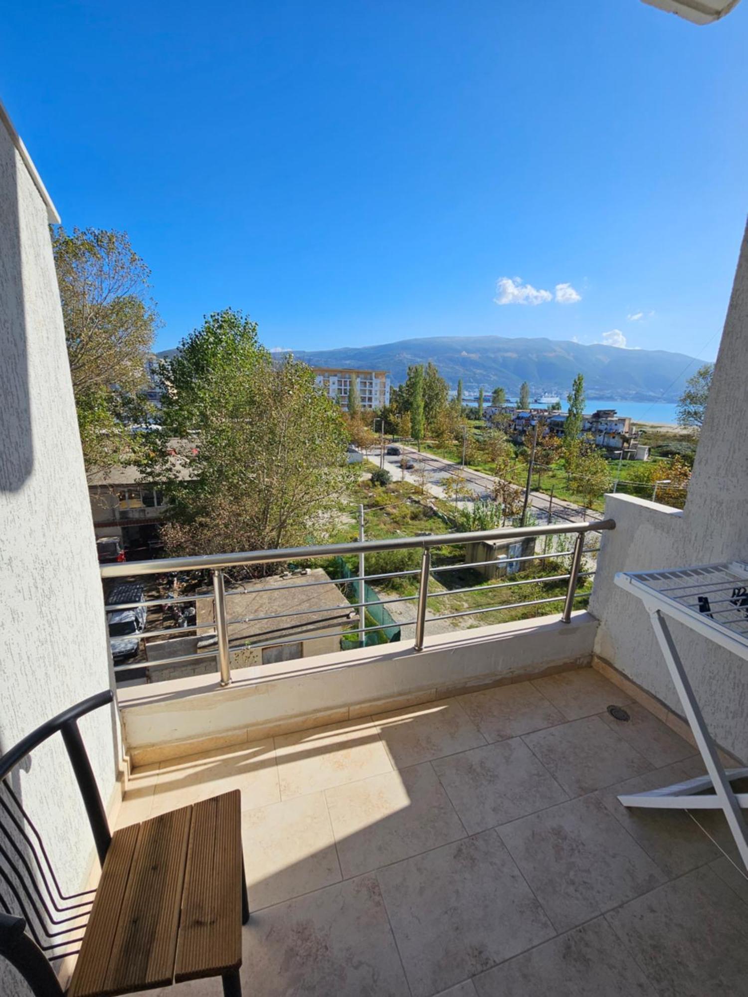 Sea & Sun Apartment Вльора Екстер'єр фото